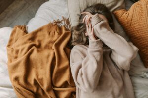 difference between thinking and overthinking